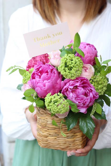 【2025母の日限定アレンジ・大阪市内配達区域限定】Peony(ピオニー)